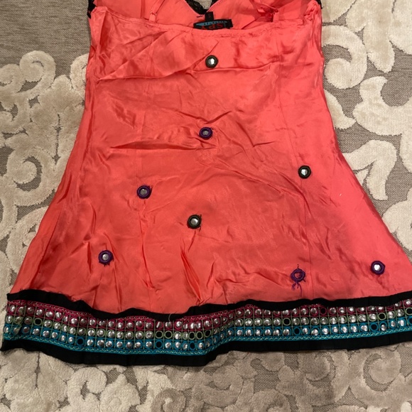 Silk and lace embellished top size S - Picture 2 of 4